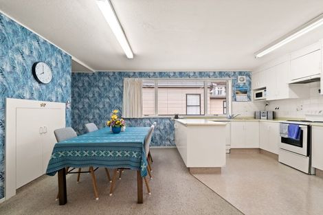 Photo of property in 132 Melbourne Street, South Dunedin, Dunedin, 9012