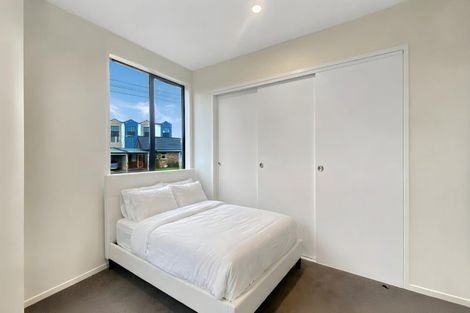 Photo of property in 29c Wharf Road, Te Atatu Peninsula, Auckland, 0610