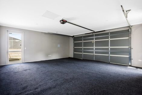 Photo of property in 34 Mooring Close, Whitby, Porirua, 5024