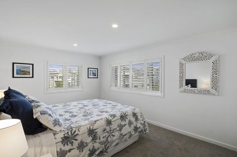 Photo of property in 20 Eaves Bush Parade, Orewa, 0931