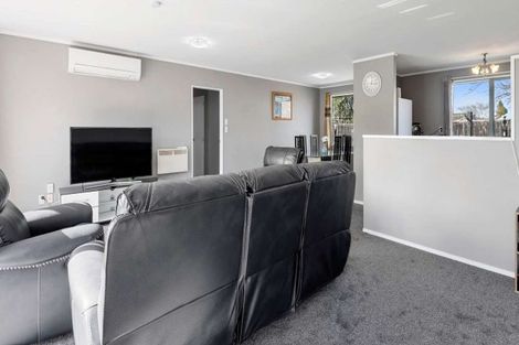 Photo of property in 9a Puweto Street, Selwyn Heights, Rotorua, 3015