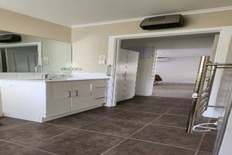 Photo of property in 264 Birkdale Road, Birkdale, Auckland, 0626