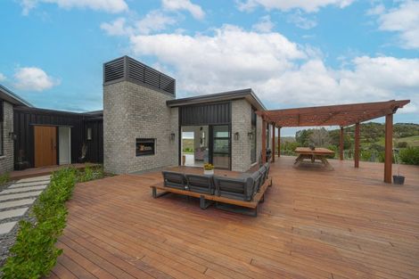 Photo of property in 56 Avery Road, Eskdale, Napier, 4182