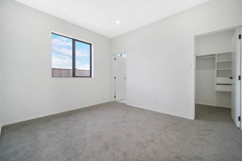 Photo of property in 15 Kaapehu Street, Karaka, 2578