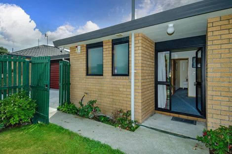 Photo of property in 2/25 Aberfoyle Place, Parklands, Christchurch, 8083