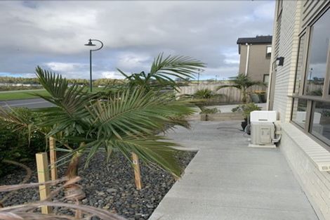 Photo of property in 1 Castlebane Drive, Flat Bush, Auckland, 2019