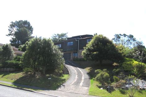 Photo of property in 19 Penguin Drive, Murrays Bay, Auckland, 0630