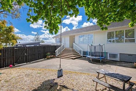 Photo of property in 7 Rodney Street, Howick, Auckland, 2014