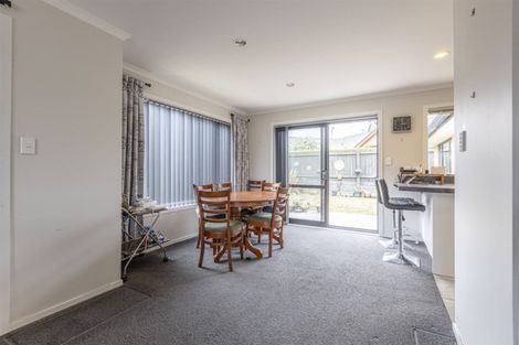 Photo of property in 108 Hillcrest Drive, Kelvin Grove, Palmerston North, 4414