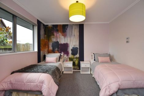 Photo of property in 19 Northside Drive, Waikiwi, Invercargill, 9810