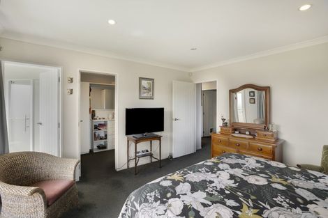 Photo of property in 3 Caterer Lane, Paraparaumu, 5032