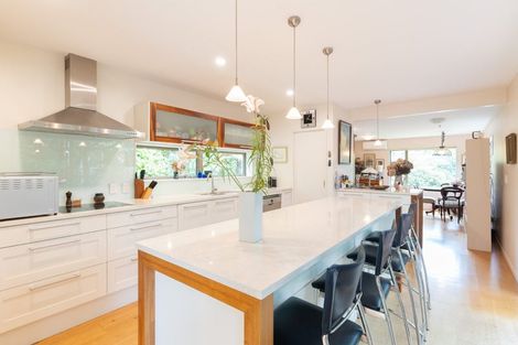 Photo of property in 15 Nuffield Street, Tawa, Wellington, 5028