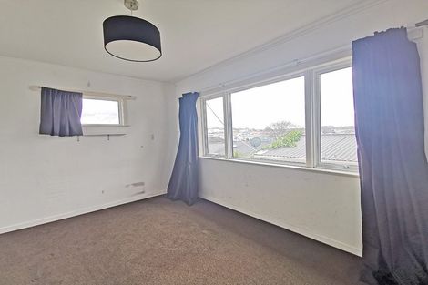 Photo of property in 1/1 Anne Road, Hillcrest, Auckland, 0627