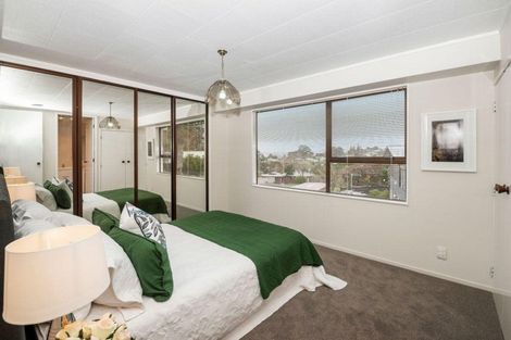 Photo of property in 9 Moxham Grove, Massey, Auckland, 0614