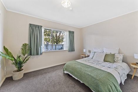 Photo of property in 15a Dennis Taylor Court, Paraparaumu, 5032