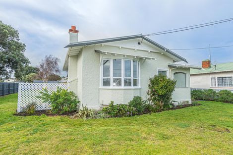 Photo of property in 4 Muir Street, Gonville, Whanganui, 4501