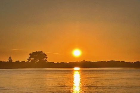 Photo of property in 2/57a Beachville Road, Redcliffs, Christchurch, 8081