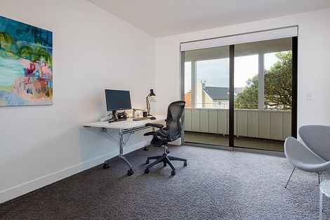 Photo of property in 33a Stanley Point Road, Stanley Point, Auckland, 0624