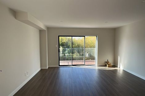 Photo of property in 309 Don Buck Road, Massey, Auckland, 0614