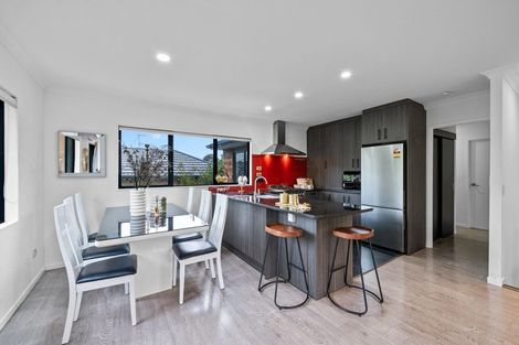 Photo of property in 15 Zefiro Drive, Massey, Auckland, 0614