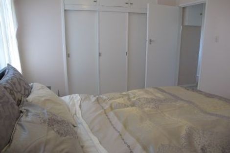 Photo of property in 1/5 Otakau Road, Milford, Auckland, 0620