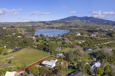 Photo of property in 13b East Street, Raglan, 3225