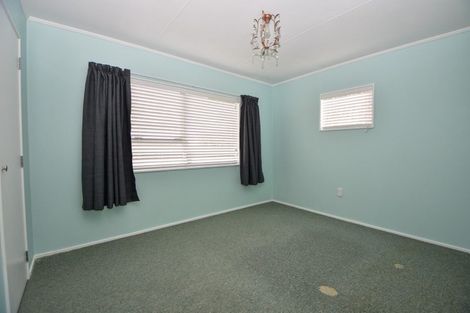 Photo of property in 12 Moore Crescent, Carterton, 5713