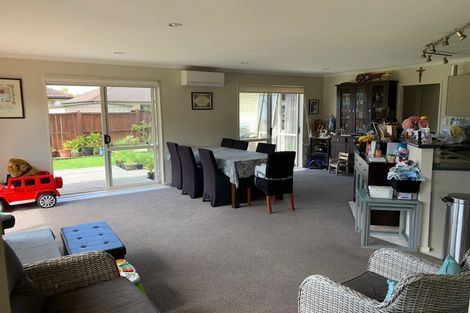 Photo of property in 88 Redcastle Drive, East Tamaki, Auckland, 2013