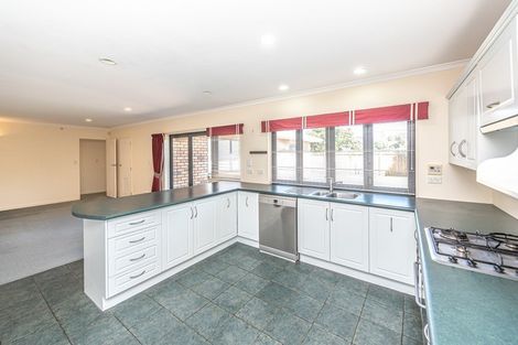 Photo of property in 18 Holdsworth Drive, Otamatea, Whanganui, 4500