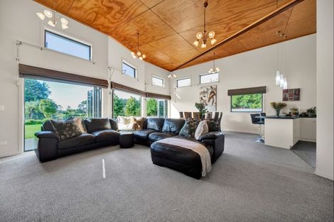 Photo of property in 483 Corbett Road, Lepperton, New Plymouth, 4373