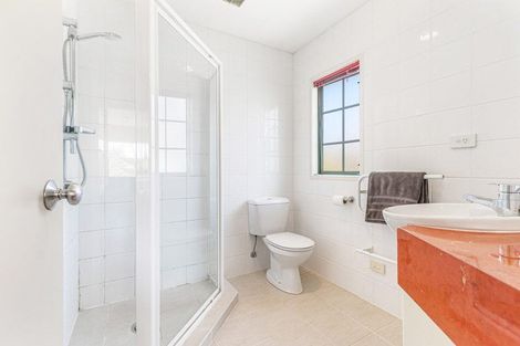 Photo of property in 30 Parkwood Crescent, Gulf Harbour, Whangaparaoa, 0930