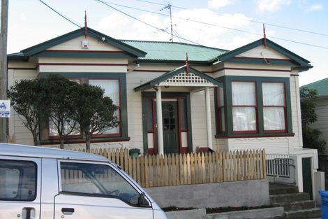 Photo of property in 18 Naughton Terrace, Kilbirnie, Wellington, 6022