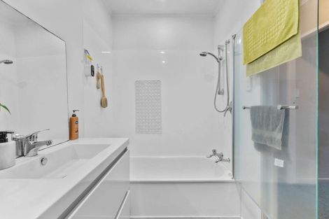 Photo of property in 294 Clayton Road, Pukehangi, Rotorua, 3015