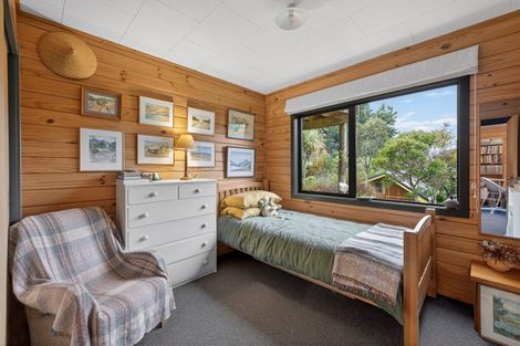 Photo of property in 35 Merlincote Crescent, Governors Bay, 8971