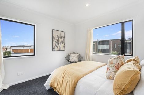 Photo of property in 24 Frank Gill Road, Hobsonville, Auckland, 0616