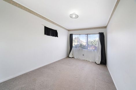 Photo of property in 1/47 Flanshaw Road, Te Atatu South, Auckland, 0610