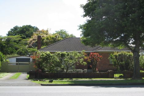 Photo of property in 130 Great South Road, Takanini, 2112
