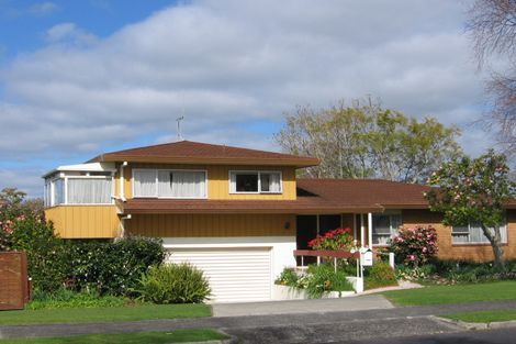 Photo of property in 30 Edgecumbe Road, Tauranga, 3110