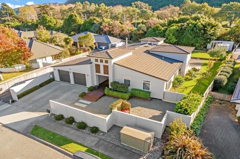 Photo of property in 46 Mary Huse Grove, Manor Park, Lower Hutt, 5019