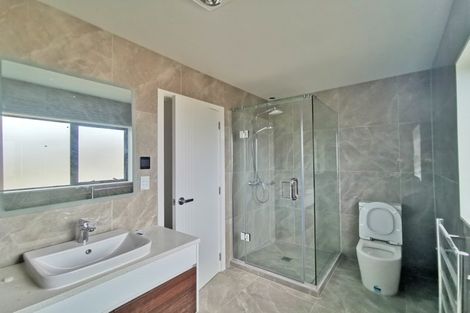 Photo of property in 296a Bucklands Beach Road, Bucklands Beach, Auckland, 2012