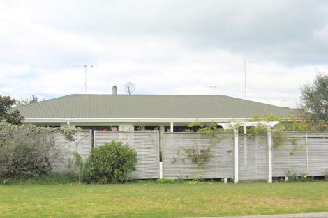 Photo of property in 205 Tamaki Road, Whangamata, 3620