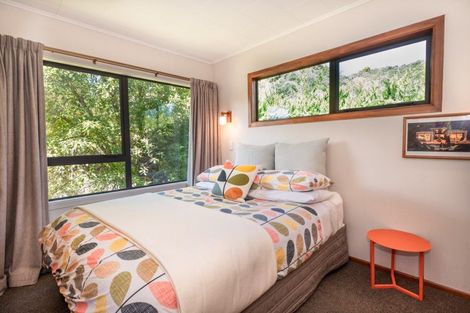 Photo of property in 20 Keitha Place, Kinloch, Taupo, 3377