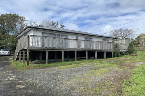 Photo of property in 25 Township Road, Waitakere, Auckland, 0816