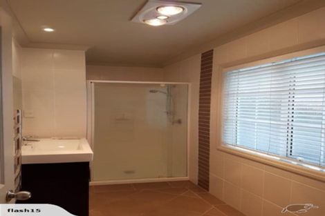 Photo of property in 4 Nirmal Place, Sunnyvale, Auckland, 0612