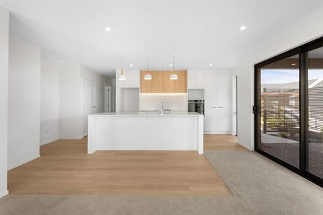 Photo of property in 2 Camellia Court, Palmerston North, 4414