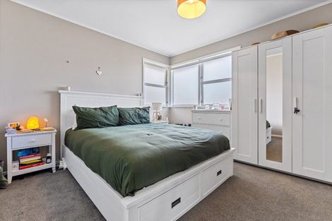 Photo of property in 21 Seon Place, Birkdale, Auckland, 0626