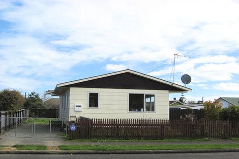 Photo of property in 7 Rimu Street, Levin, 5510