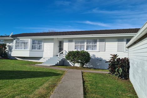 Photo of property in 61 Sandspit Road, Waiuku, 2123