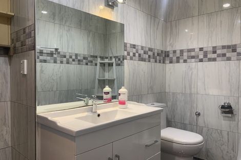 Photo of property in 22 Hilltop Road, Clover Park, Auckland, 2019