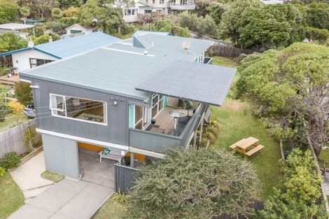 Photo of property in 6 Jeep Road, Raumati South, Paraparaumu, 5032